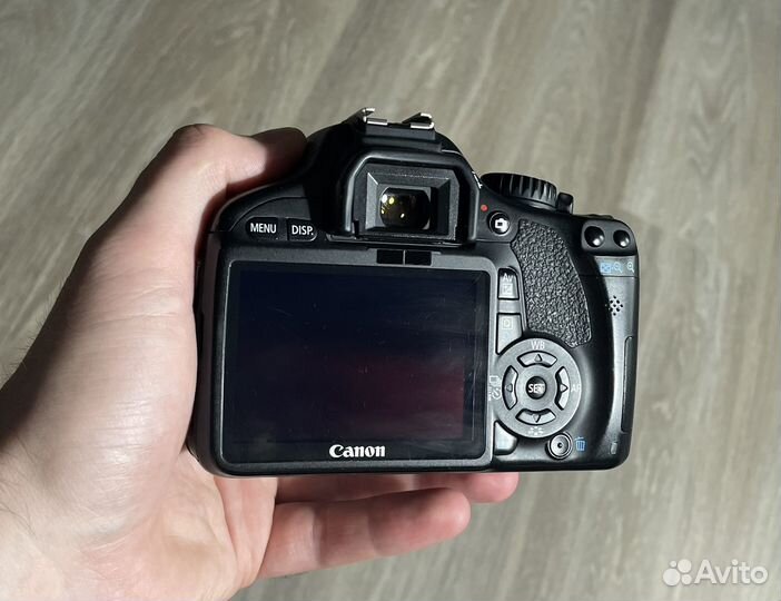 Зеркальный фотоаппарат canon 550d