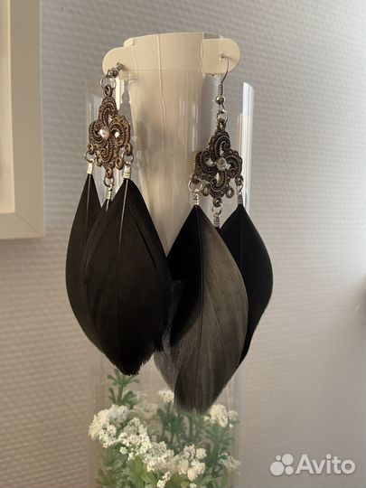 Серьги с перьями
