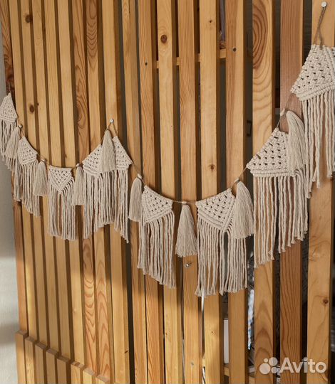 Новогодние игрушки (гирлянда)