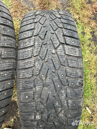 Nokian Tyres Hakkapeliitta 7 215/65 R16 102