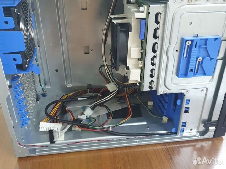 Серверный корпус Intell с бп 600W