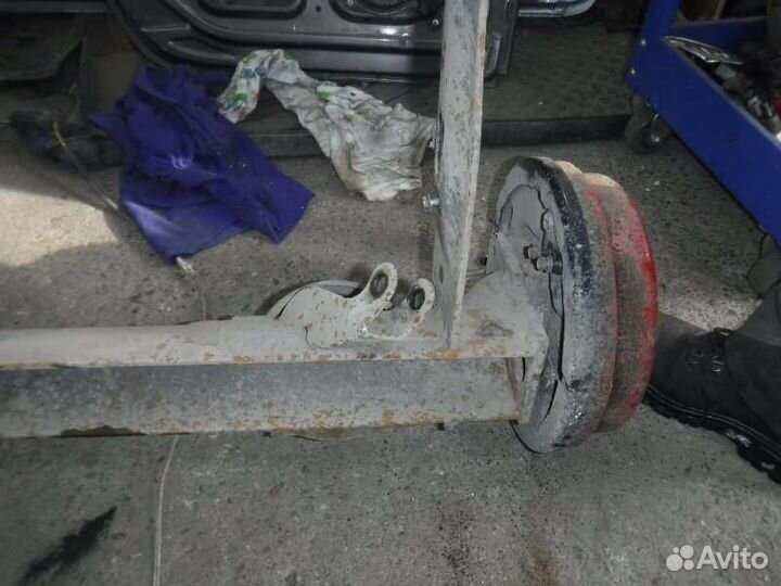 Балка подвески задняя Nissan Ad QG15 2000