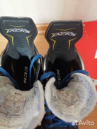 Коньки хоккейные ccm super tacks as 1 jr 5 ee