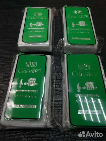 Защитное стекло на iPhone