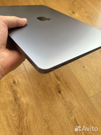 MacBook Air 13” 2019 A1932
