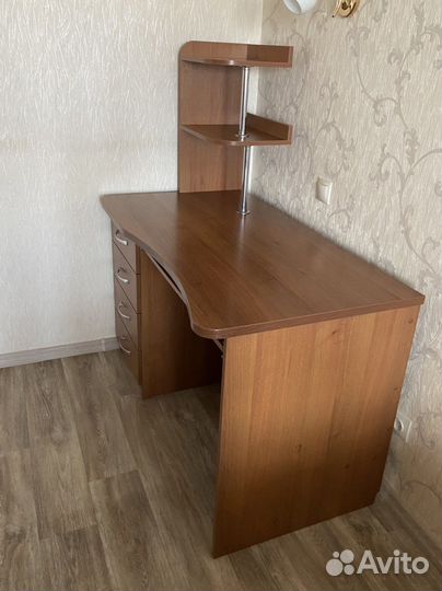 Компьютерный столик бу