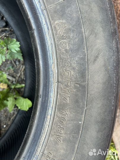 Yokohama Geolandar SUV G055 235/65 R17