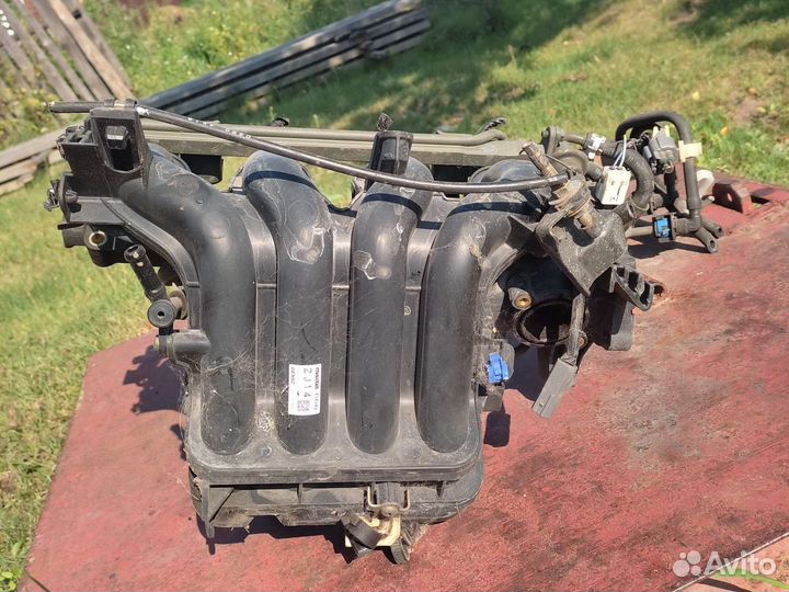 Инжектор в сборе снят с контракеника мазда демио