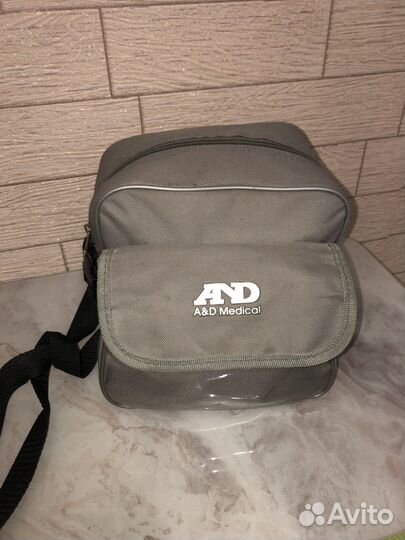 Ингалятор небулайзер компрессионный AMD