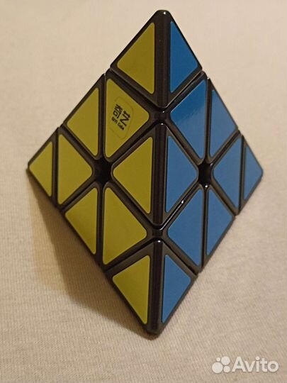 Кубик рубика пирамидка