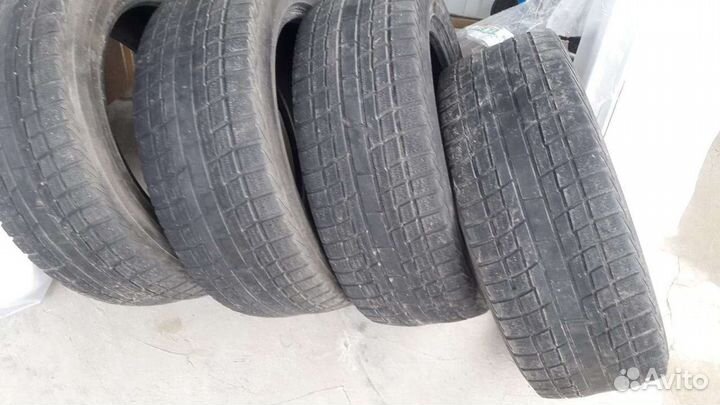 Yokohama A200 215/55 R17