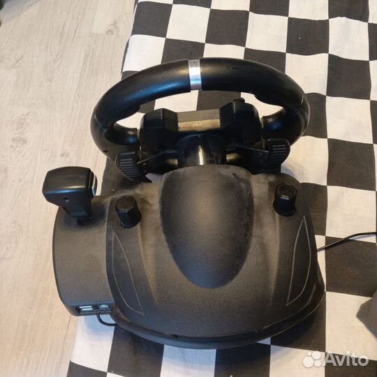 Игровой руль с педалями для пк