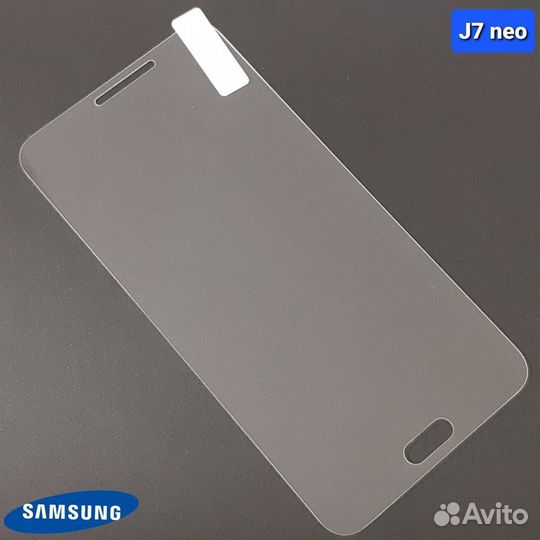 Защитное стекло на samsung J7 neo