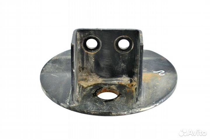 Крышка пневмобаллона вспомогательного моста, права