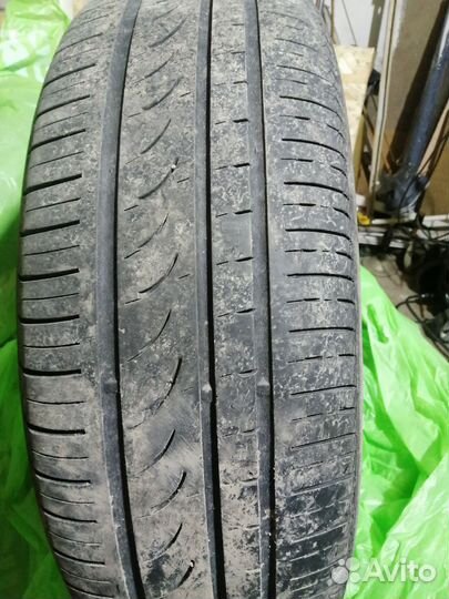 Bridgestone Expedia S-01 225/65 R17 200S