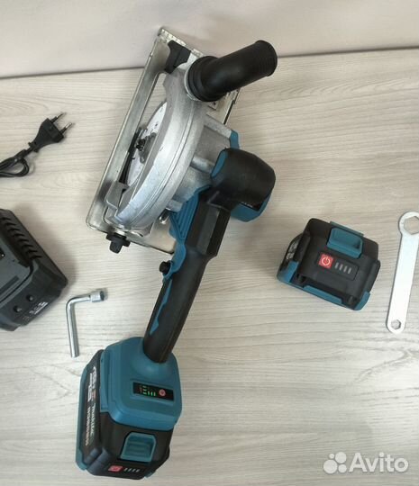 Дисковая аккумуляторная циркулярная пила 125