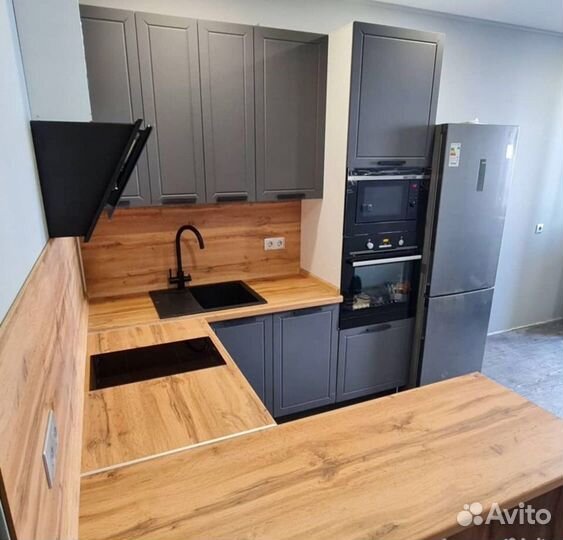 Кухонный гарнитур 1,4х3,0м модульный новый