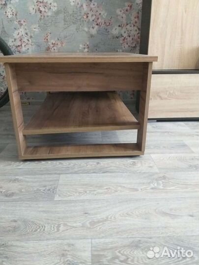 Журнальный стол Люкс