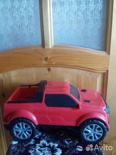 Машинка большая 40 см