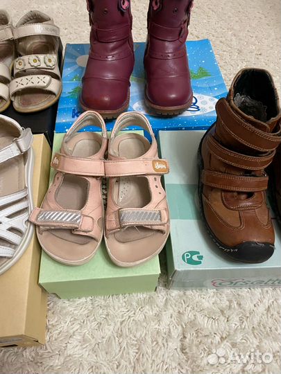 Детская кожаная обувь пакетом