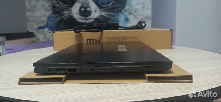 Ноутбук MSI Modern 15 B12HW-002XRU