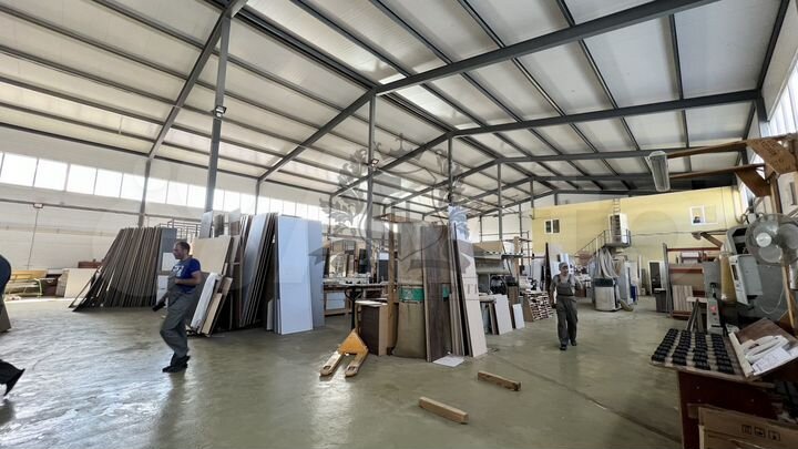 Сдам производственное помещение, 1740 м²