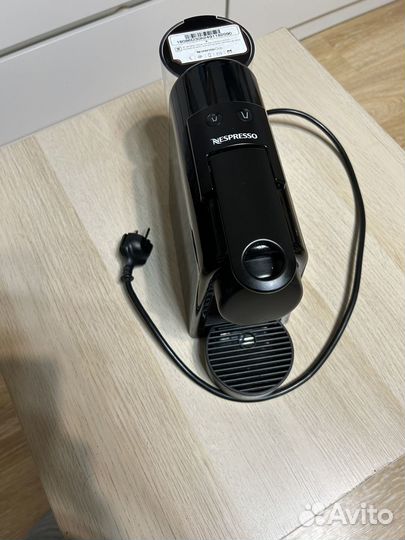 Кофемашина De'Longhi Nespresso Essenza Mini