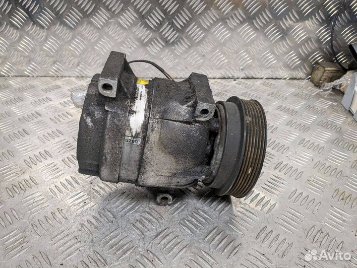 Компрессор кондиционера Renault Megane 7700103536