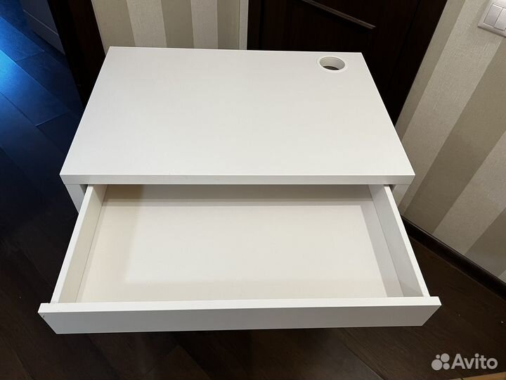 Стол письменный IKEA micke / Икея микке