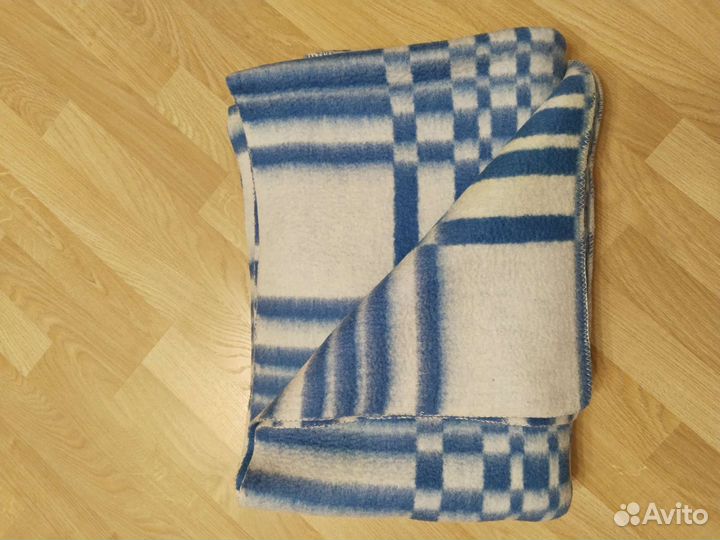 Одеяло шерстяное