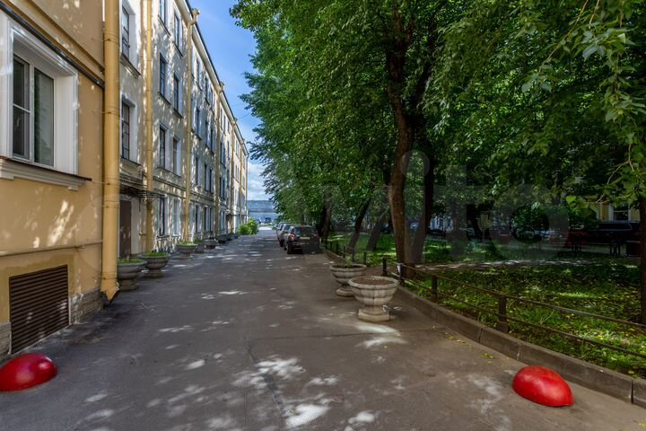 Комната 11 м² в 3-к., 2/5 эт.