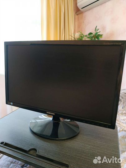 Жк-монитор 23 дюйма