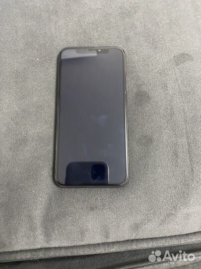 iPhone X, 64 ГБ