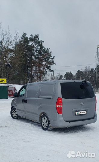 Hyundai Grand Starex 2.5 AT, 2011, 286 100 км