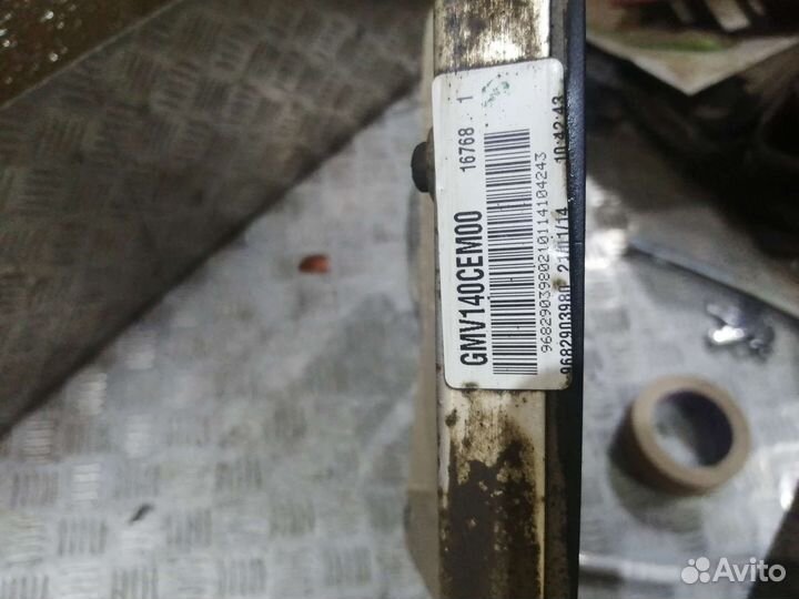 Вентилятор охлаждения Peugeot 208