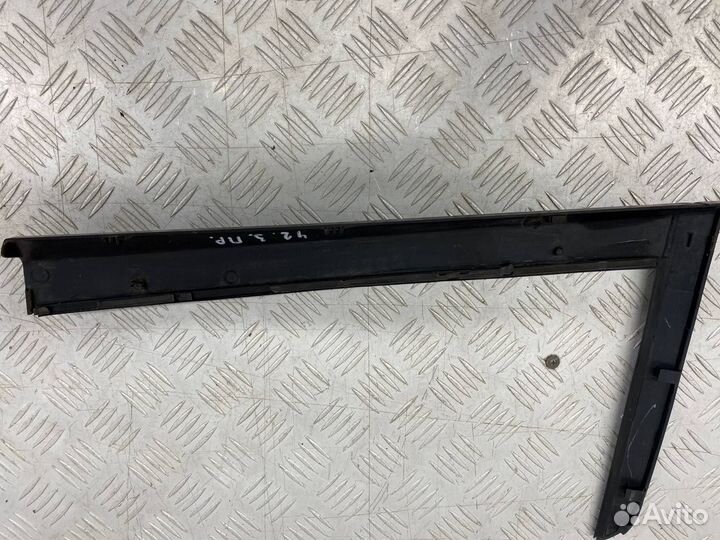 Б/У Накладка форточки багажника (молдинг) задний