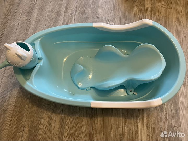 Ванночка для купания с горкой