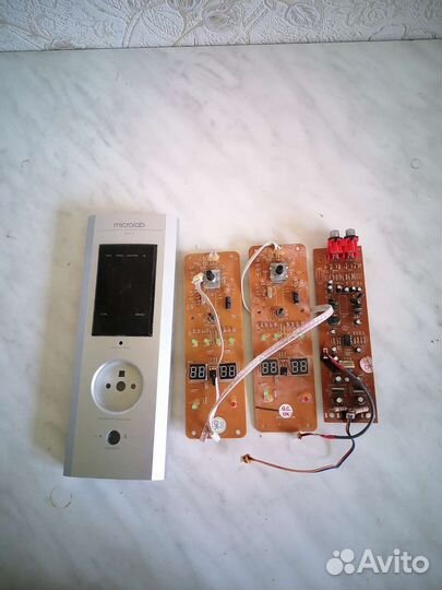 Передняя панель microlab pro 3