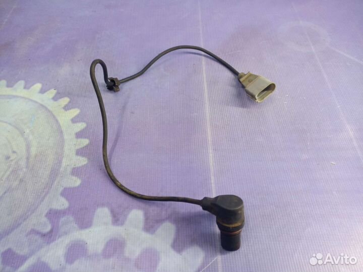 Датчик коленвала Volkswagen Bora/Golf 4