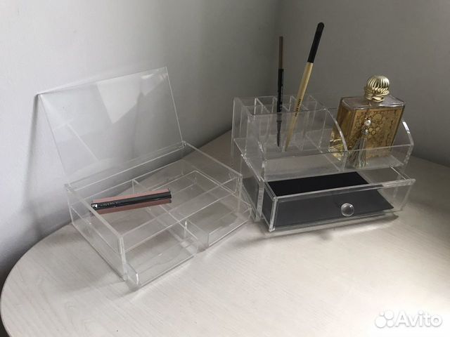 Две шкатулки для косметики и мелочей