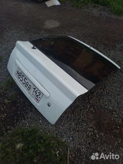 Крышка багажника на приору