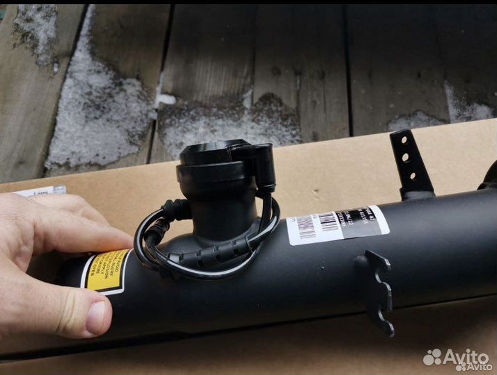 Амортизатор передний Bmw X5 X6 37106875084