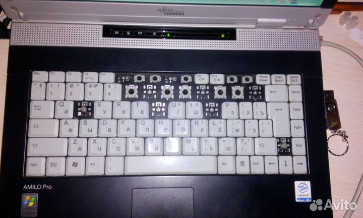 Ноутбук сименс 2004 г.в. на запчасти или как есть