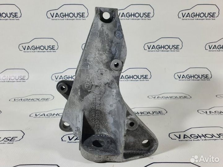 Кронштейн кпп правый Volkswagen Passat B5 3B3 2.0