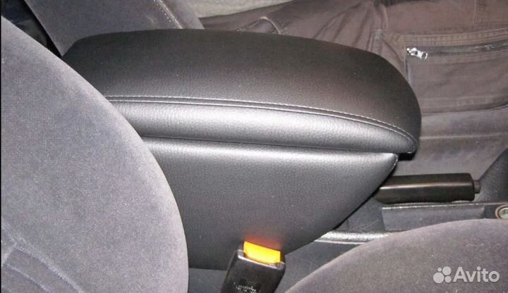 Подлокотник для Audi A6 С4 / Ауди А6 С4