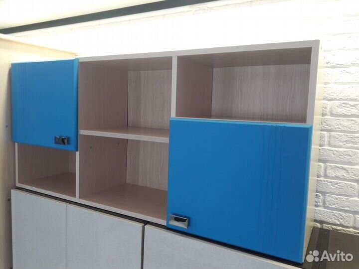 Полка настенная навесная новая