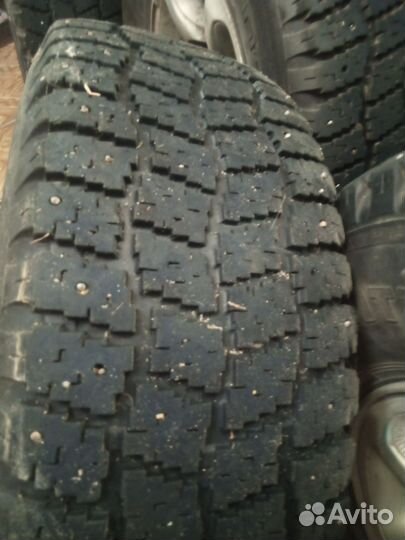 Nokian Tyres Hakkapeliitta 10 265/75 R15