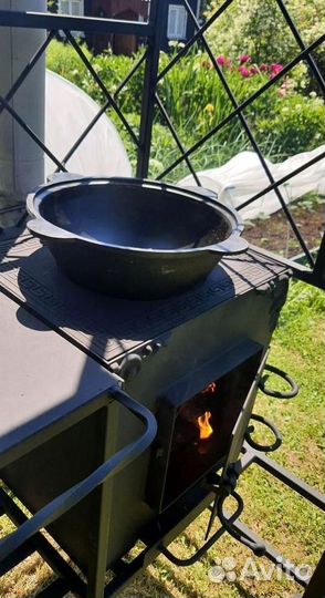 Мангал с крышей