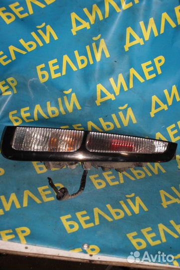 Задний фонарь Nissan Cube