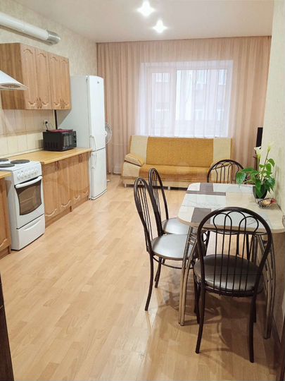 2-к. квартира, 80 м², 5/10 эт.